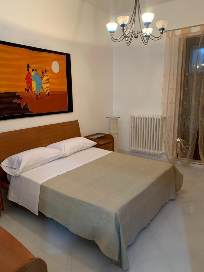 Domenica Rooms Лечче Экстерьер фото